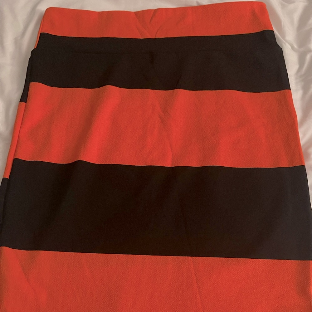 Perfect Pencil Skirt for Halloween! Lularoe Cassie